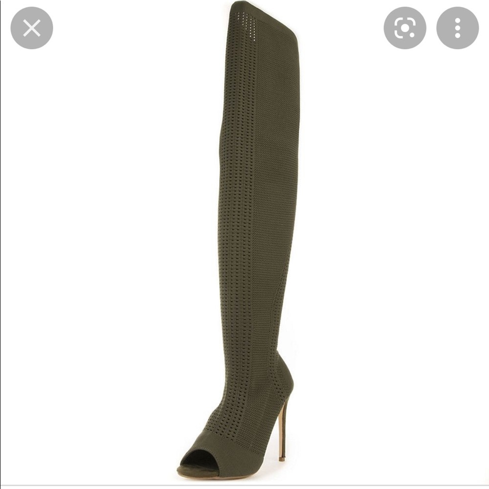 Cape Robbin Elnora 27 OTK boot NIB